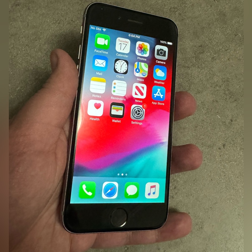 ‼️APPLE IPHONE 6 (64 GB) - UNLOCKED‼️
